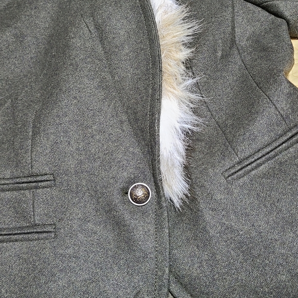 Loft Ann Taylor Blazer with faux fur removable collar wool blend jacket size 10p - Picture 12 of 16